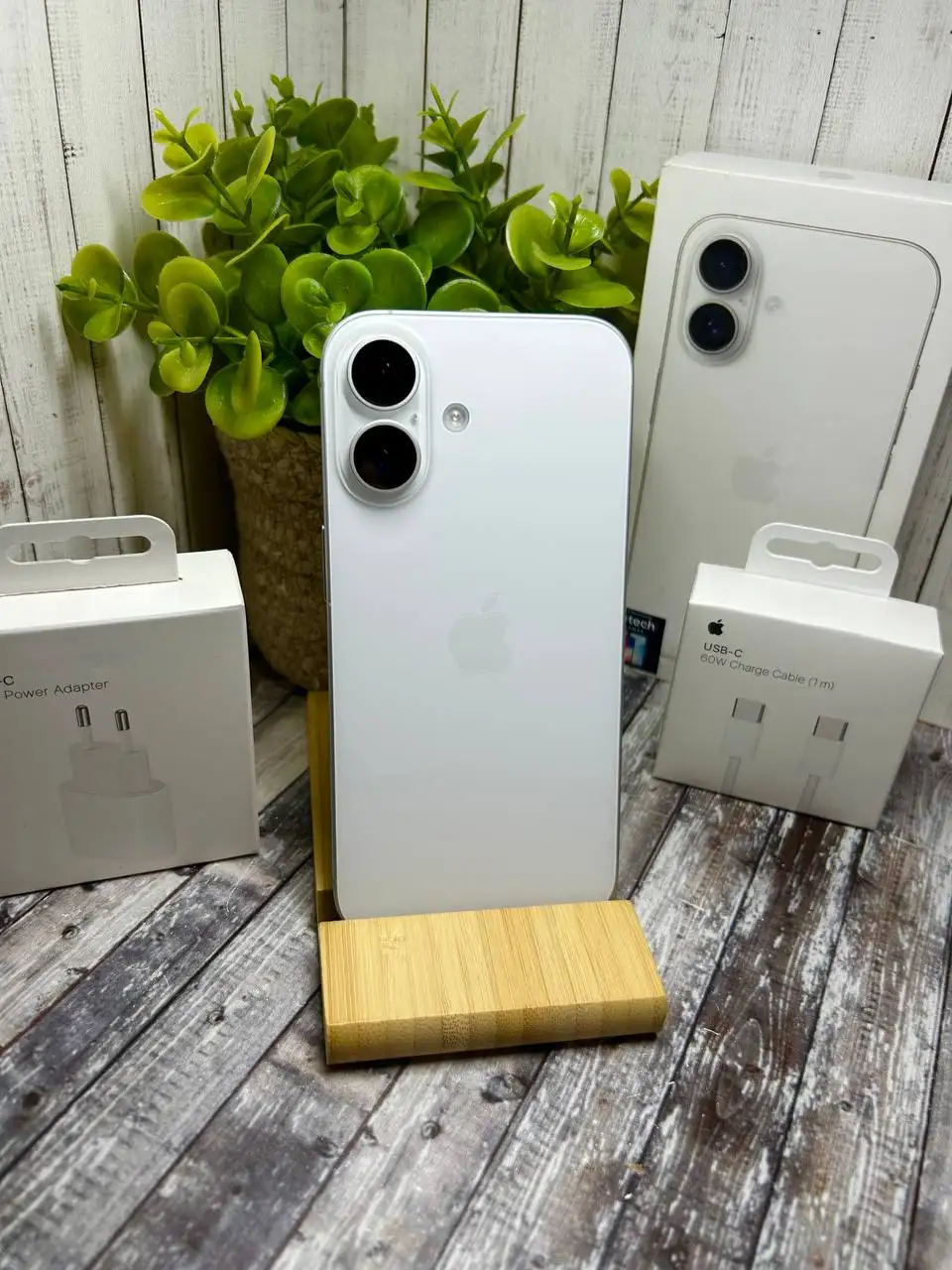 iPhone 16 128GB - Смартфоны (Электроника) в Саранск
