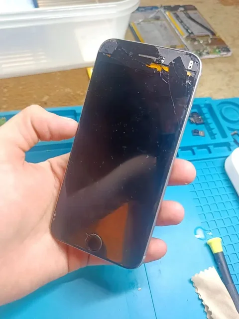 iPhone 6s на Айклауде, экран под замену - Автомагнитолы в Саранск