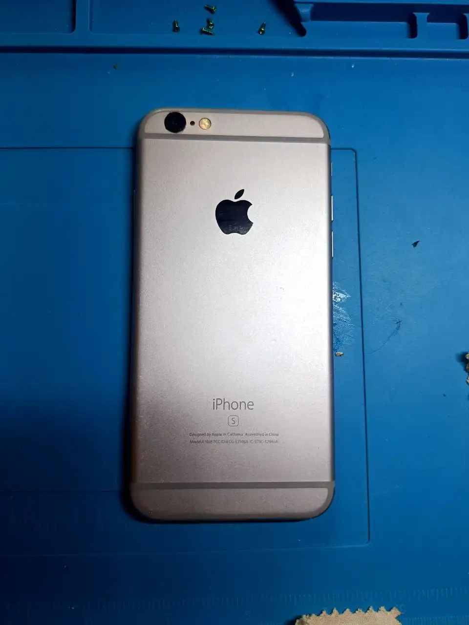 iPhone 6s на Айклауде, экран под замену - Смартфоны и аксессуары (Электроника) в Саранск