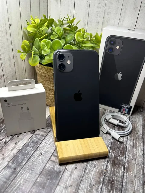 iPhone 11 128GB - Смартфоны и планшеты в Саранск