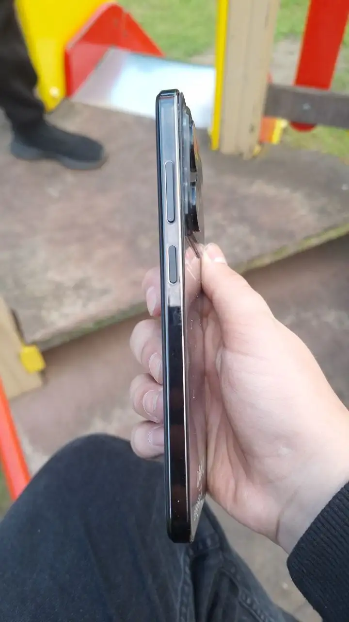 Продажа iPhone с неисправным микрофоном - Электроника в Саранск