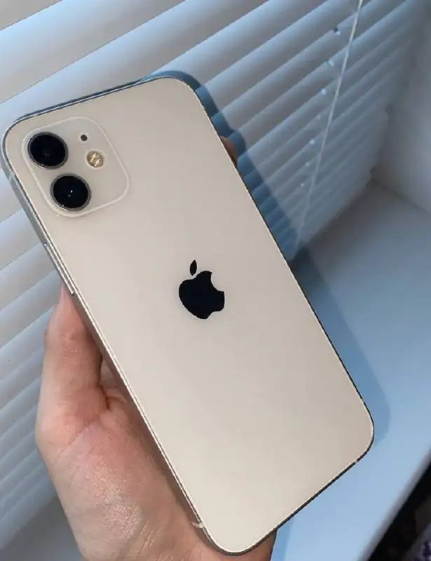 iPhone 12 64 ГБ б/у, Саранск - Смартфоны (Электроника) в Саранск