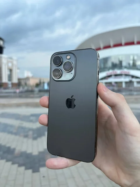 iPhone 13 Pro 256GB, АКБ 100%, в подарок аксессуары - Смартфоны и планшеты в Саранск