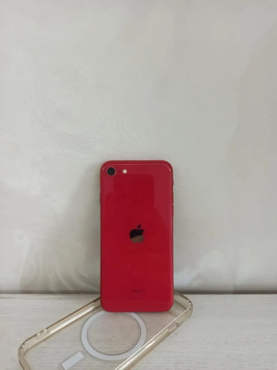 iPhone SE 2020 64GB с гарантией и обменом - Смартфоны и телефоны (Электроника) в Саранск