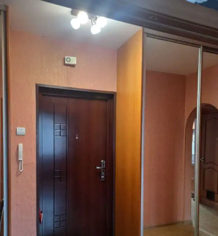 Сдается двухкомнатная квартира в Октябрьском районе Красноярска