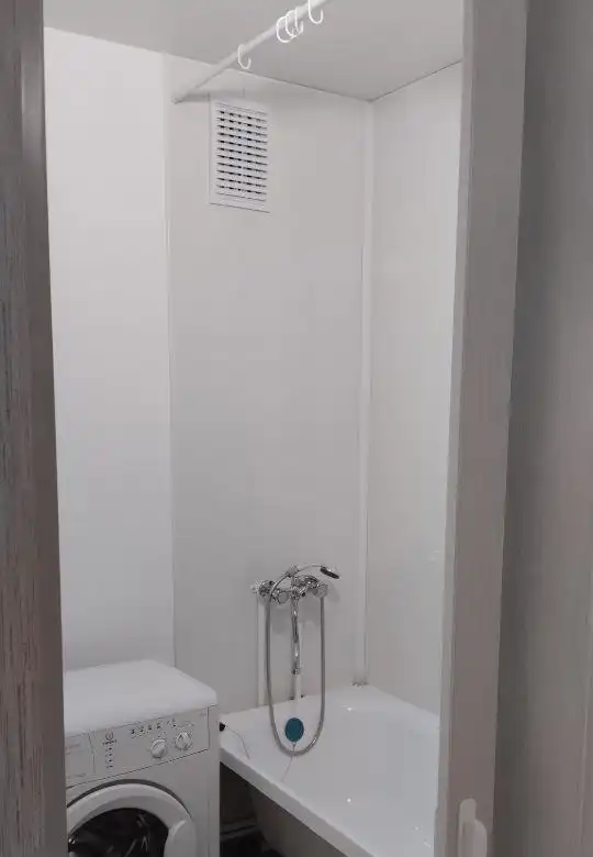 Сдается однокомнатная квартира в новом кирпичном доме, мкр. Солнечный