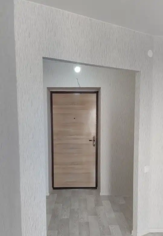 Сдается однокомнатная квартира в новом кирпичном доме, мкр. Солнечный