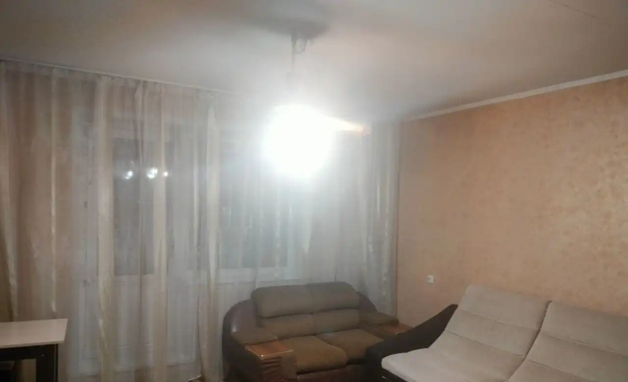 Сдается однокомнатная квартира в центре Взлетки