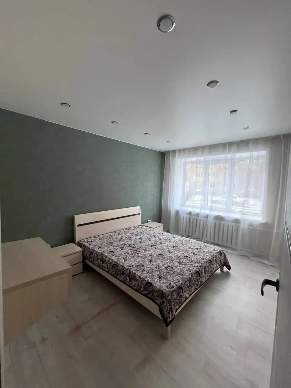 Аренда трехкомнатной квартиры в Свердловском районе