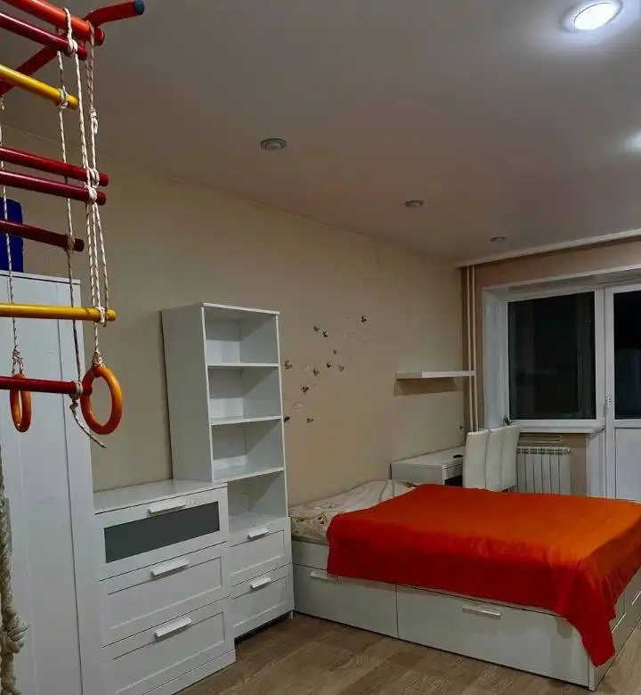 Двухкомнатная квартира в Академгородке Красноярска