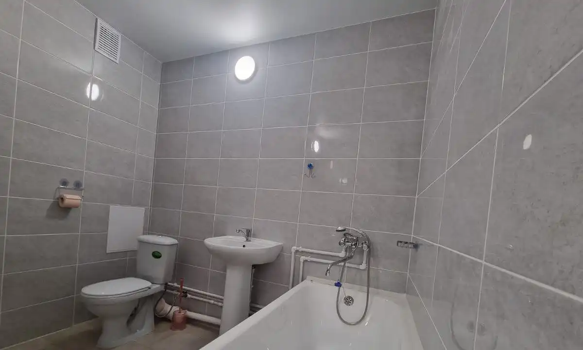 Сдается двухкомнатная квартира в Кировском районе