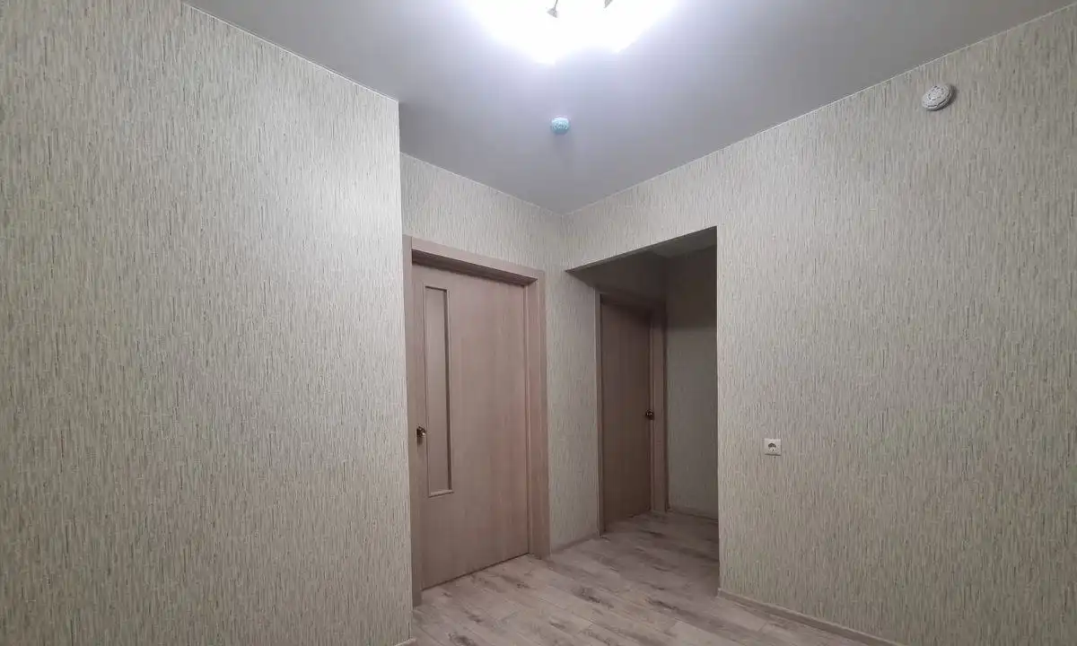 Сдается двухкомнатная квартира в Кировском районе