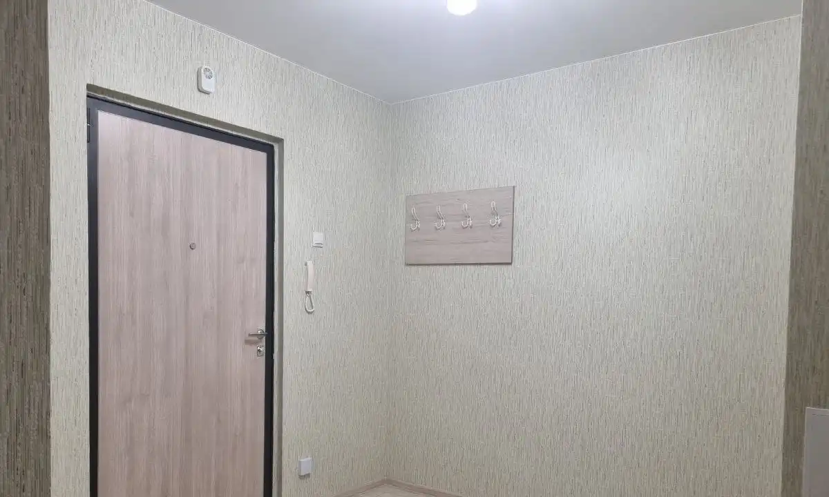 Сдается двухкомнатная квартира в Кировском районе