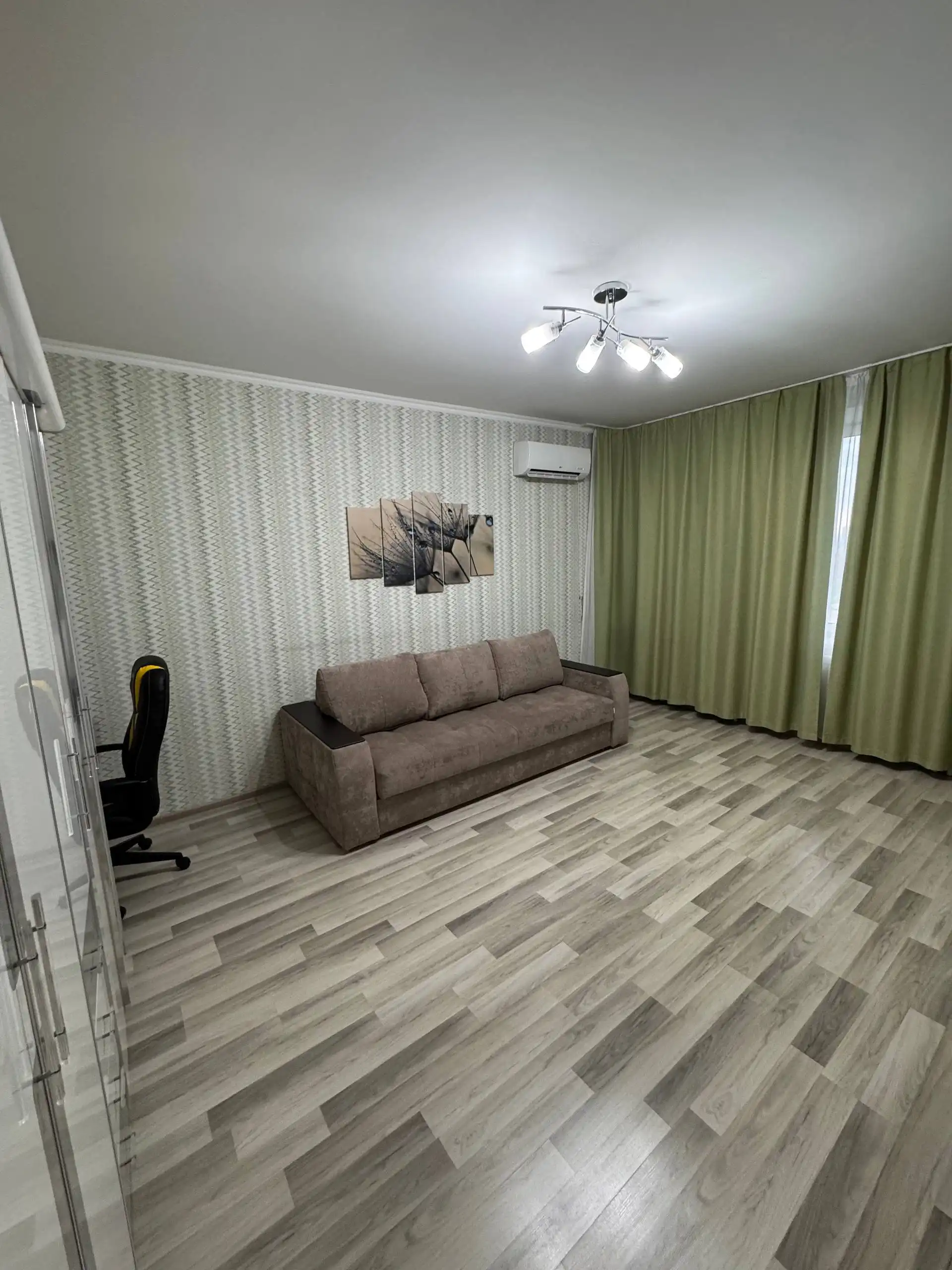 Сдается 2-комнатная квартира в Октябрьском районе Красноярска - частное объявление в Красноярск