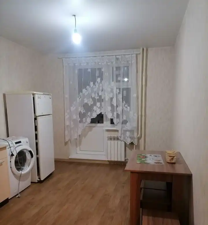 Сдается однокомнатная квартира в Октябрьском районе - Аренда квартир (Недвижимость) в Красноярск