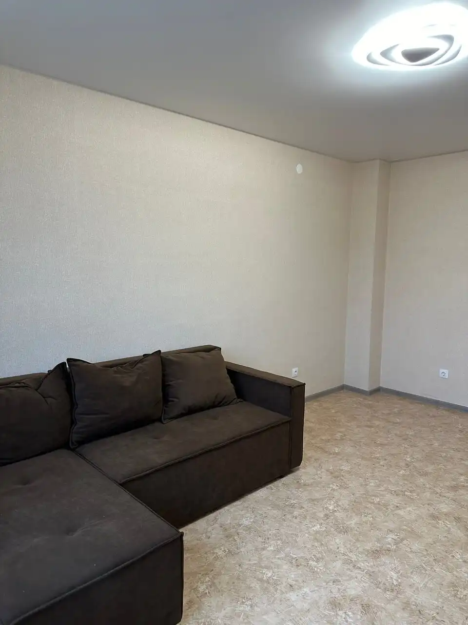 Сдается 2-комнатная квартира в Черемушках на длительный срок - Аренда квартир (Недвижимость) в Красноярск