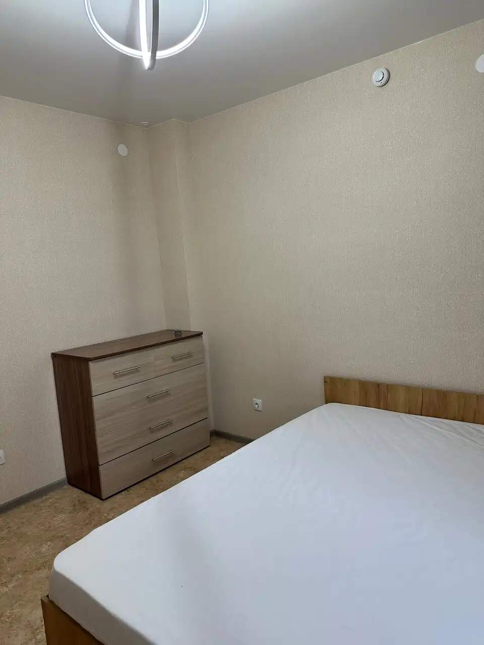 Сдается 2-комнатная квартира в Черемушках на длительный срок - Аренда квартир (Недвижимость) в Красноярск