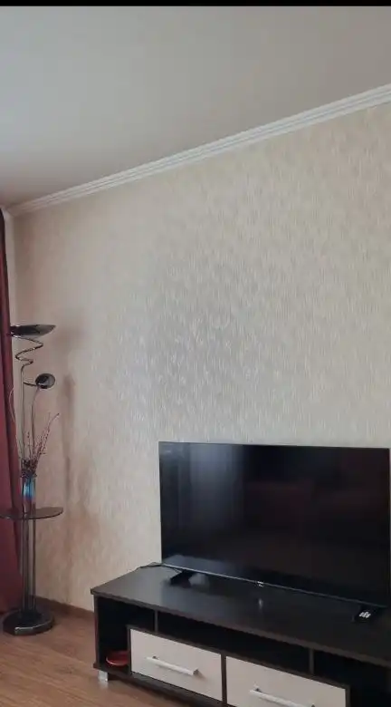 Сдается двухкомнатная квартира на улице Молокова - Аренда квартир (Недвижимость) в Красноярск