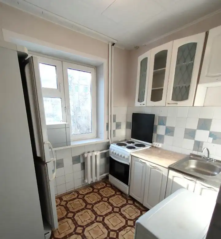 Аренда двухкомнатной квартиры в районе БСМП-ГорДК - Аренда квартир (Недвижимость) в Красноярск