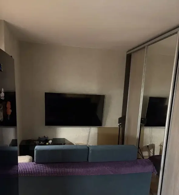 Сдается однокомнатная квартира на Карамзина 6 - Дома в Красноярск