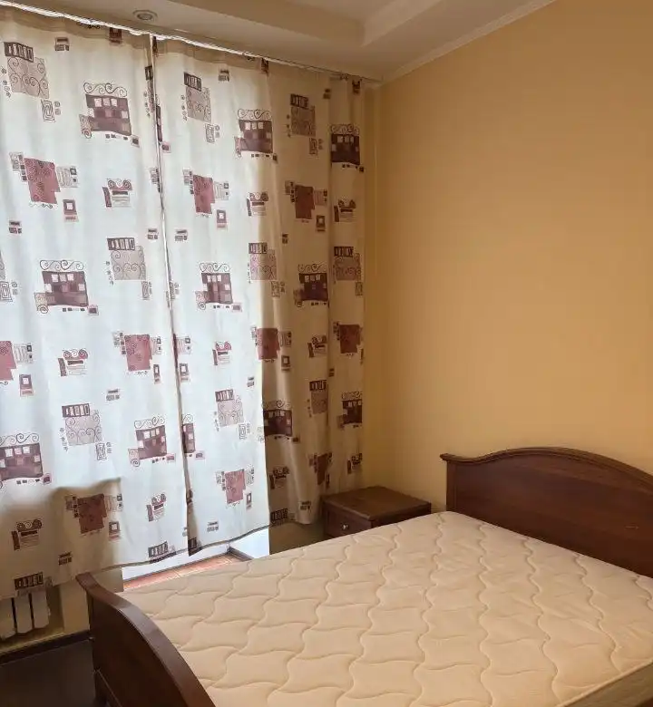 Сдается двухкомнатная квартира на улице Обороны в Красноярске - Аренда квартир (Недвижимость) в Красноярск