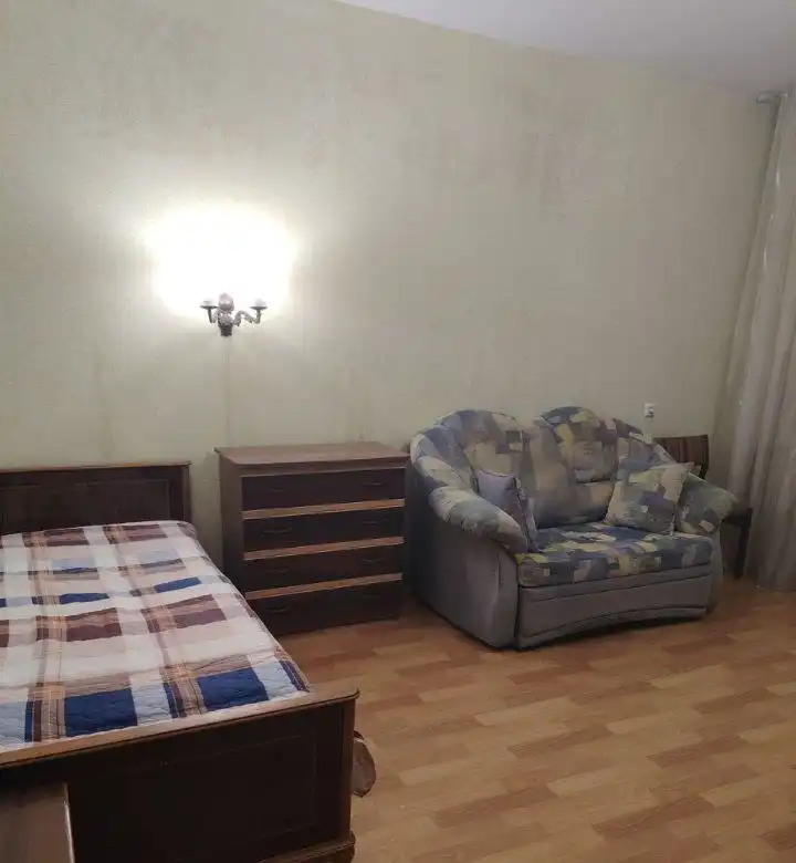 Аренда двухкомнатной квартиры в районе Взлетка, Красноярск - Аренда квартир (Недвижимость) в Красноярск