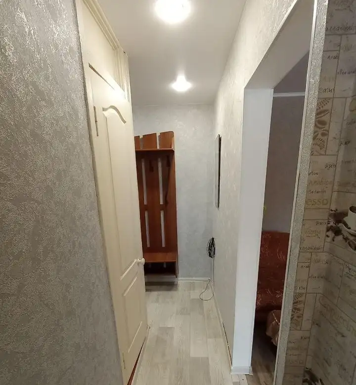 Сдается однокомнатная квартира в Свердловском районе - Аренда квартир (Недвижимость) в Красноярск