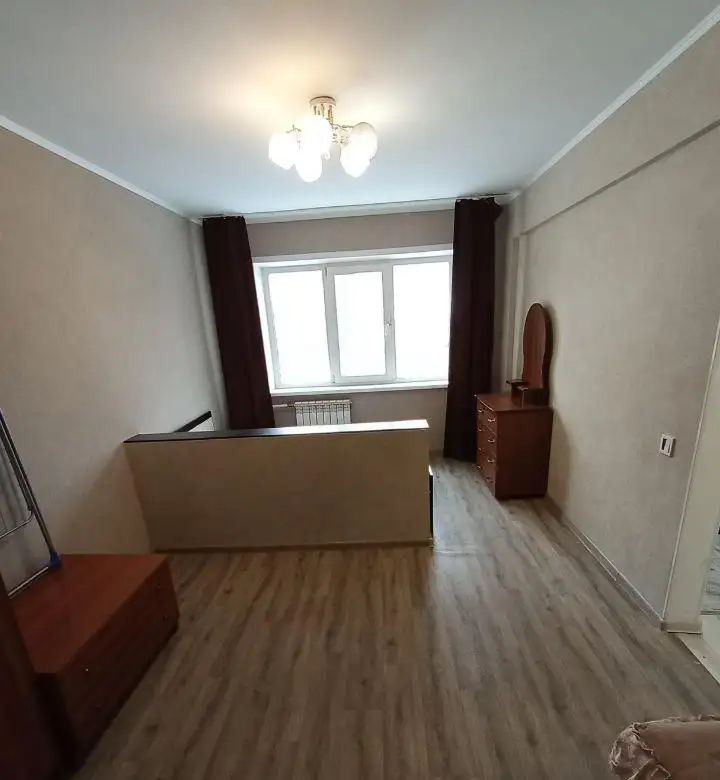 Сдается однокомнатная квартира в Свердловском районе - Аренда квартир (Недвижимость) в Красноярск