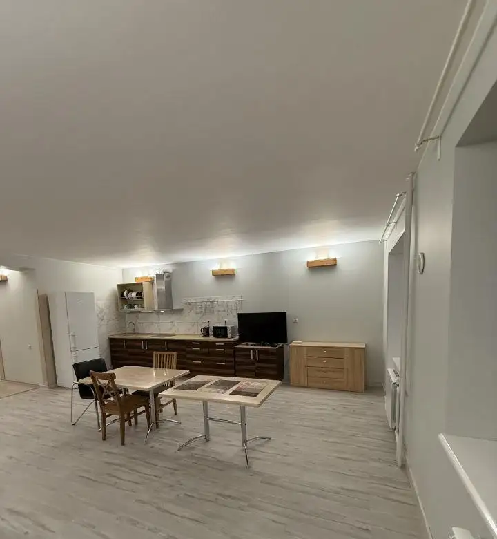 Сдается двухкомнатная квартира в Октябрьском районе - Аренда квартир (Недвижимость) в Красноярск