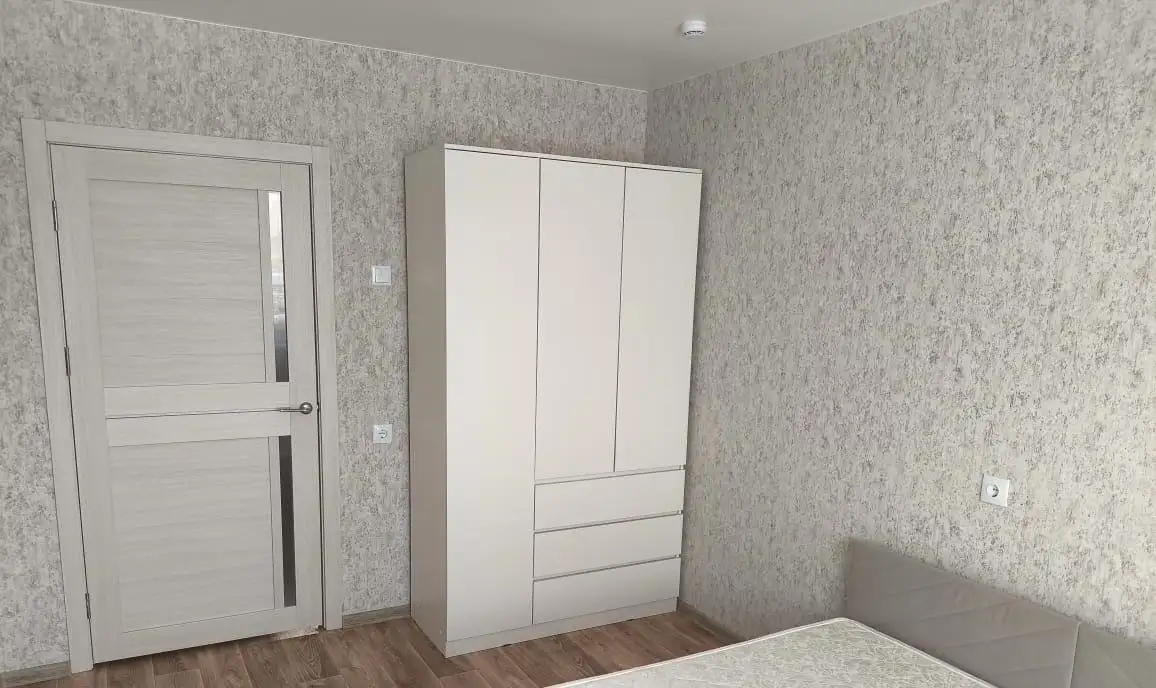 Сдается двухкомнатная квартира на Дубровинского 110Г - Аренда квартир (Недвижимость) в Красноярск