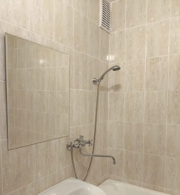 Сдается двухкомнатная квартира на Дубровинского 110Г - Аренда квартир (Недвижимость) в Красноярск