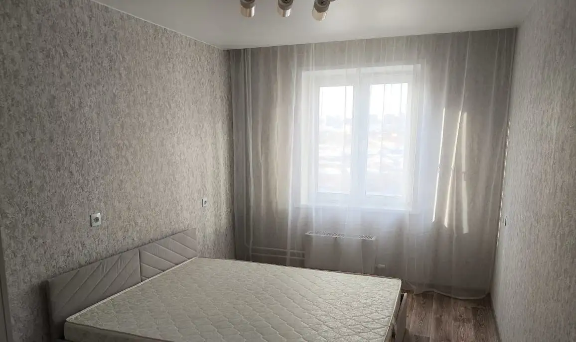 Сдается двухкомнатная квартира на Дубровинского 110Г - Аренда квартир (Недвижимость) в Красноярск