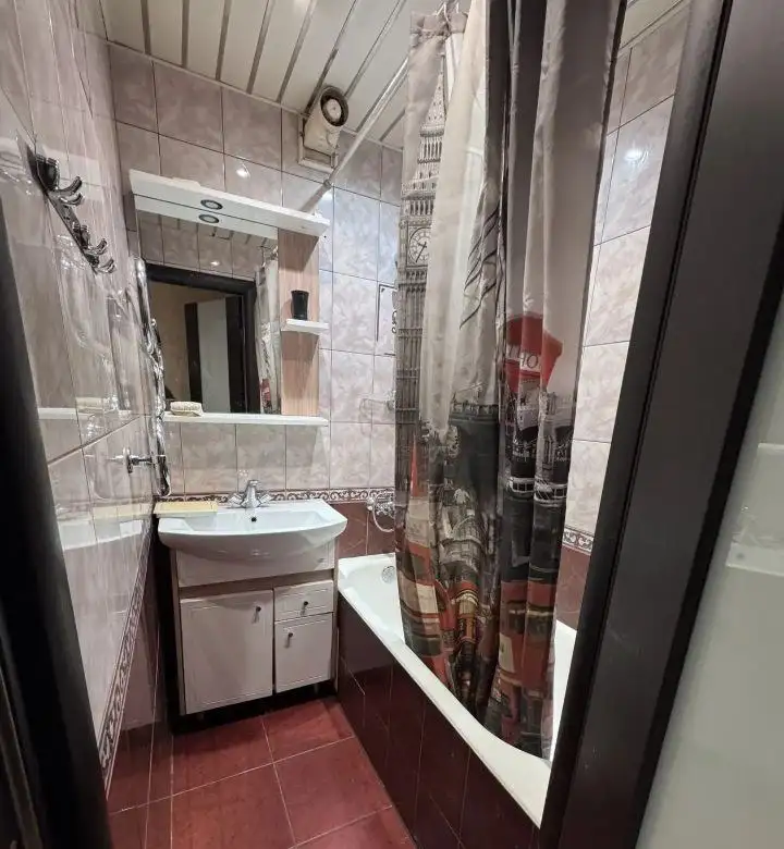 Аренда двухкомнатной квартиры в Кировском районе - Аренда квартир (Недвижимость) в Красноярск