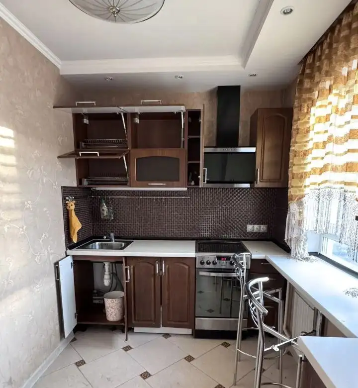 Аренда двухкомнатной квартиры в Кировском районе - Аренда квартир (Недвижимость) в Красноярск