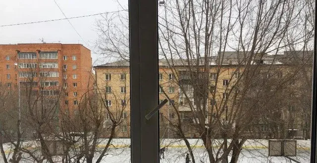 Сдается однокомнатная квартира в Октябрьском районе Красноярска - Недвижимость в Красноярск