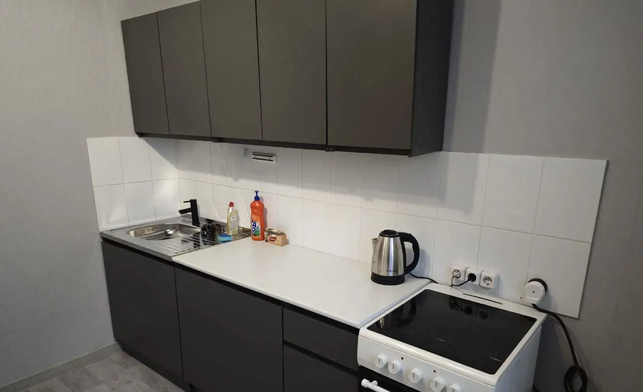 Сдается: Двухкомнатная квартира на Чернышевского 73 - Квартиры (Недвижимость) в Красноярск