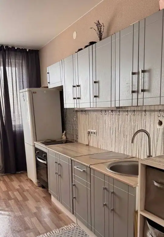 Сдается двухкомнатная квартира на Калинина 47М - Аренда квартир (Недвижимость) в Красноярск