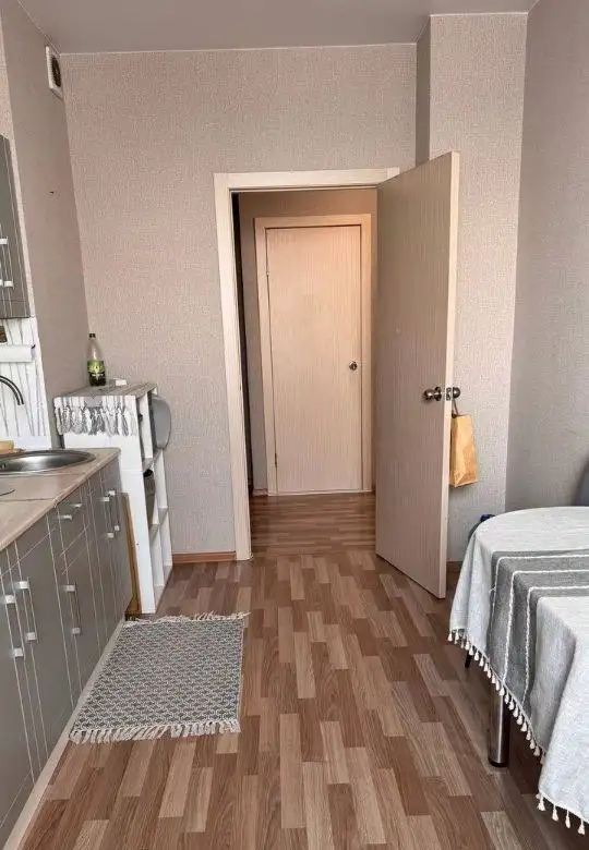 Сдается двухкомнатная квартира на Калинина 47М - Аренда квартир (Недвижимость) в Красноярск