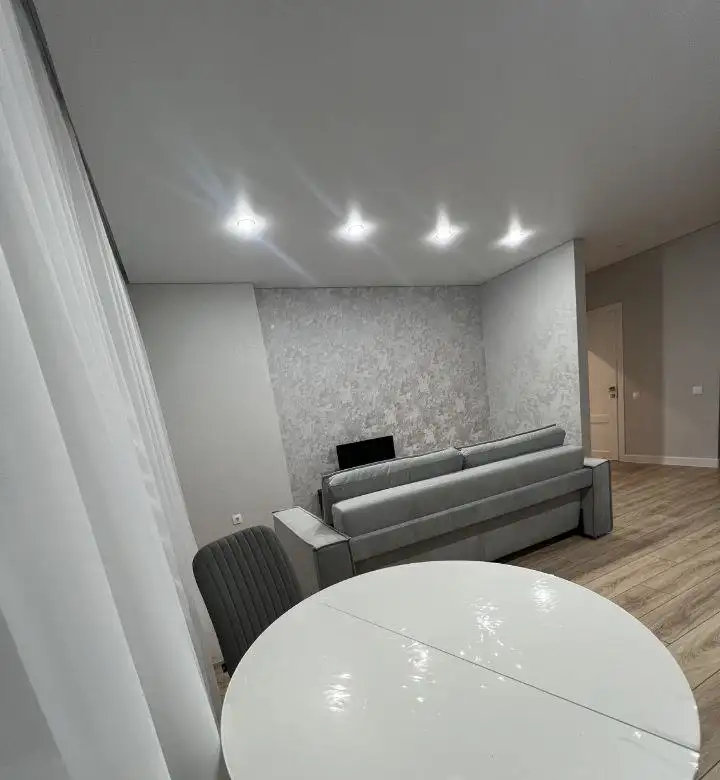 Сдается двухкомнатная квартира в Красноярске - Квартиры (Недвижимость) в Красноярск