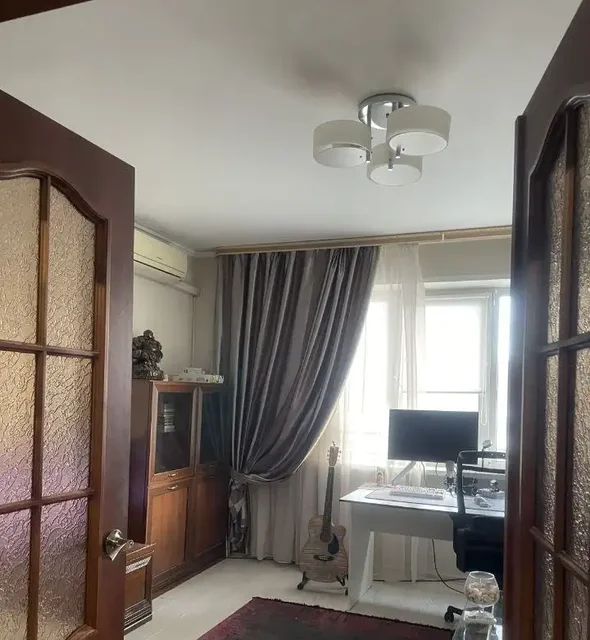 Сдается двухкомнатная квартира на Взлетной - Недвижимость в Красноярск