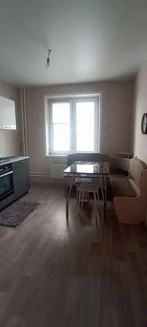 Сдается 3-комнатная квартира на длительный срок - Аренда в Красноярск