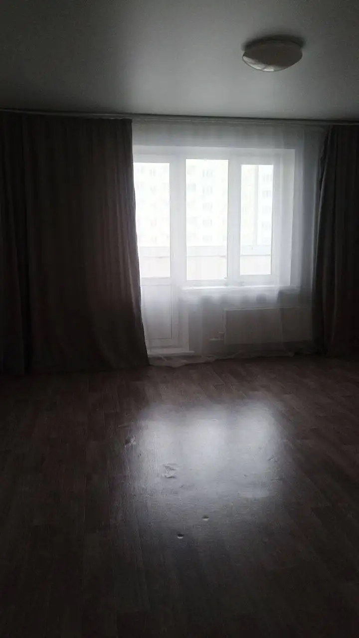 Сдается 3-комнатная квартира на длительный срок - Аренда квартир (Недвижимость) в Красноярск