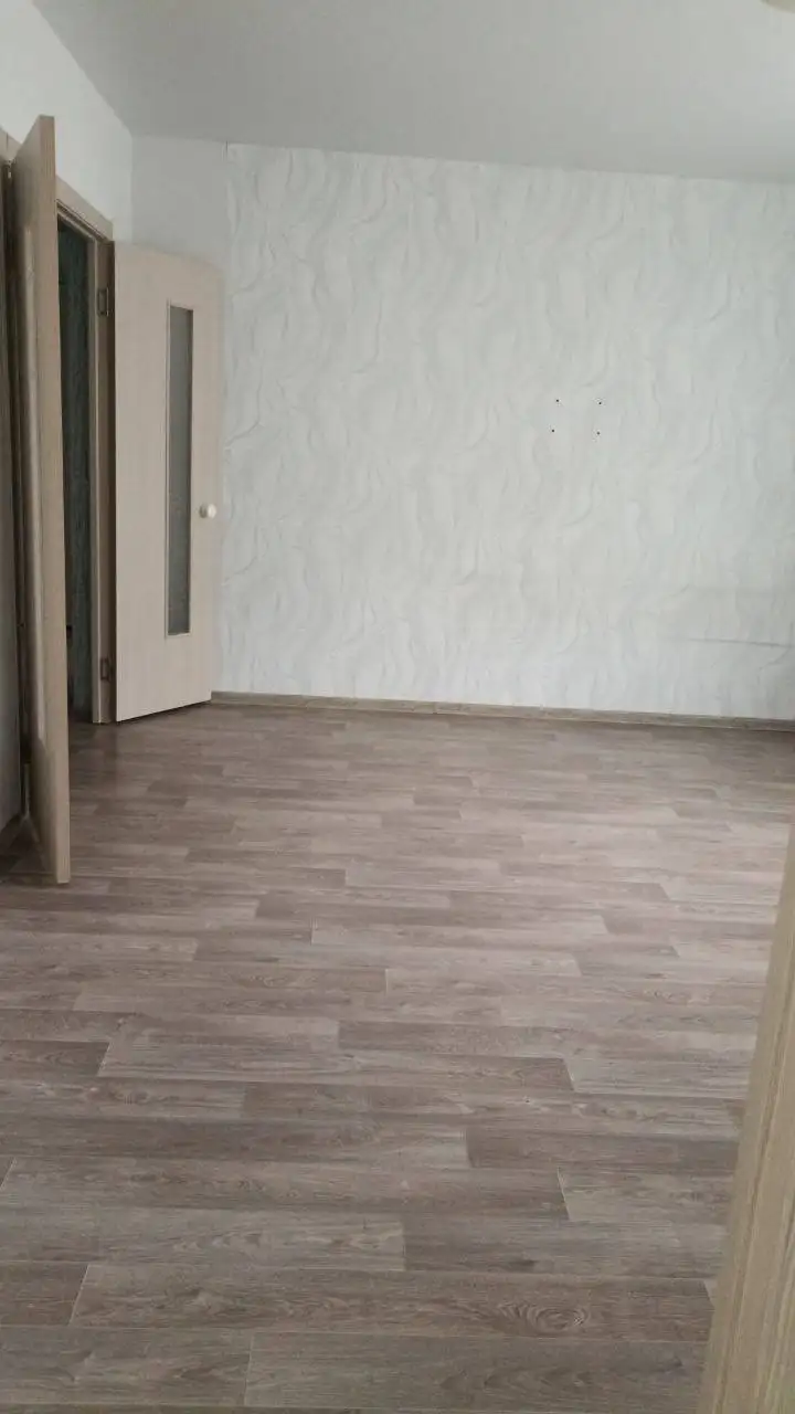 Сдается 3-комнатная квартира на длительный срок - Аренда квартир (Недвижимость) в Красноярск