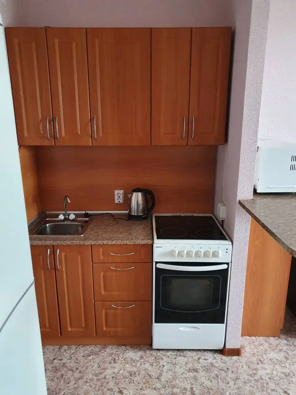 Продам студию в ТДСК доме на Мечникова 1