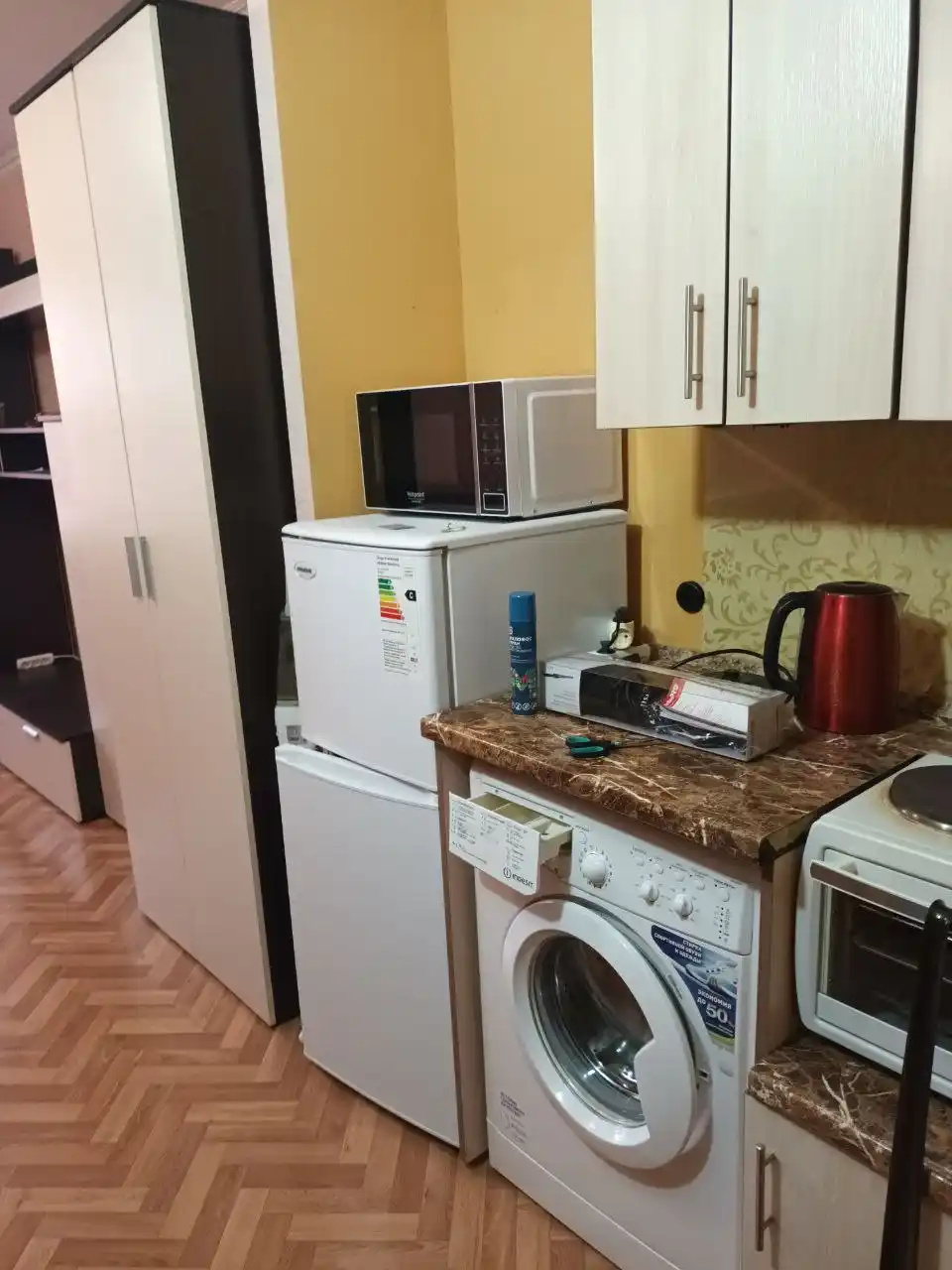 Сдается гостинка 17м2 в районе сквера Дубки