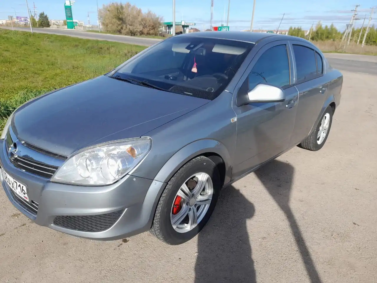 Продам Opel Astra 2011 года в отличном состоянии