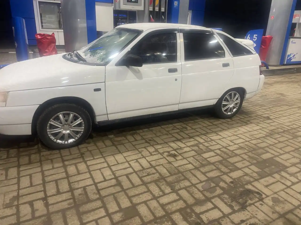 ВАЗ 2112 2001 года