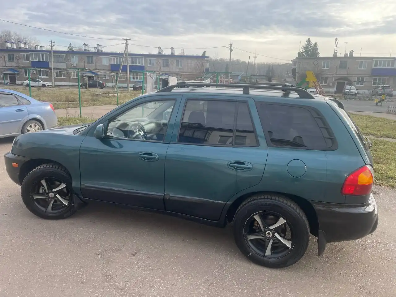 Продам Hyundai Santa Fe 2003 года
