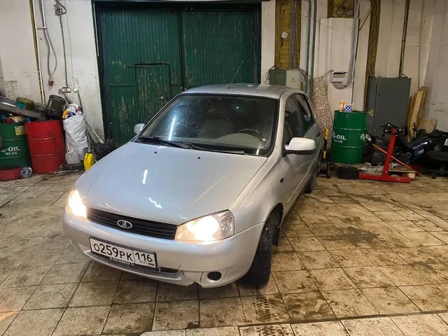 Продажа Лада Калина 2011 года - Грузовики и фургоны в Уфа