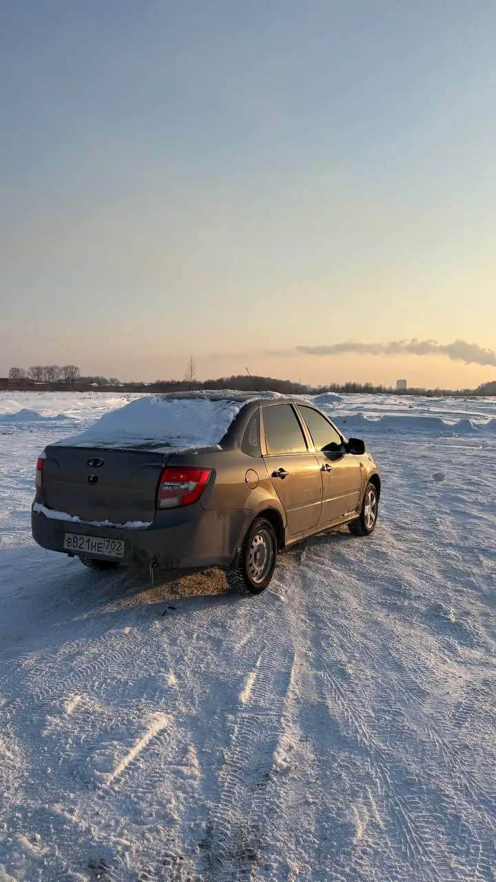 Лада Гранта 2015 года - Авто в Уфа